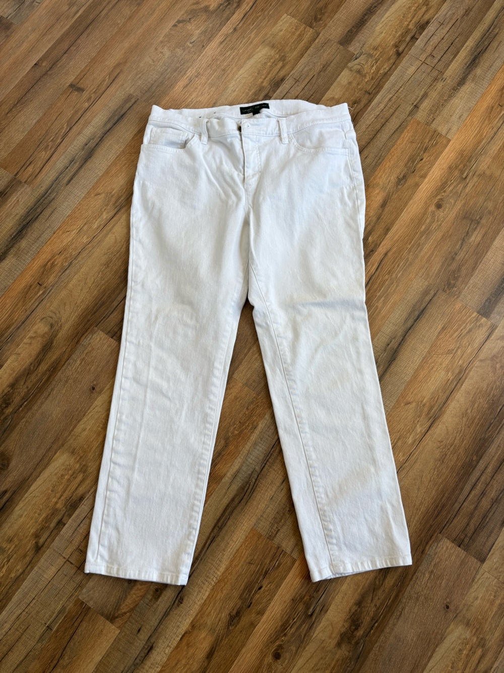 Ralph Lauren Women's Straight Leg Jeans in White